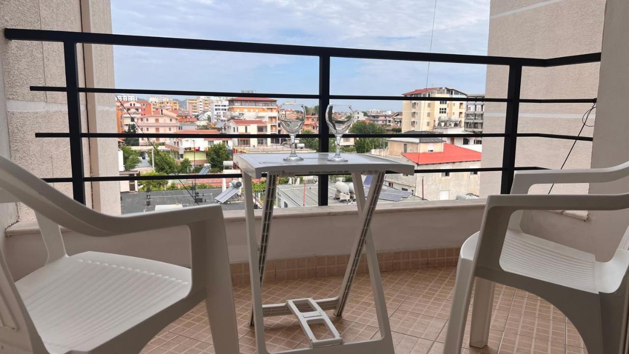 Danny Apartment Дуррес Экстерьер фото