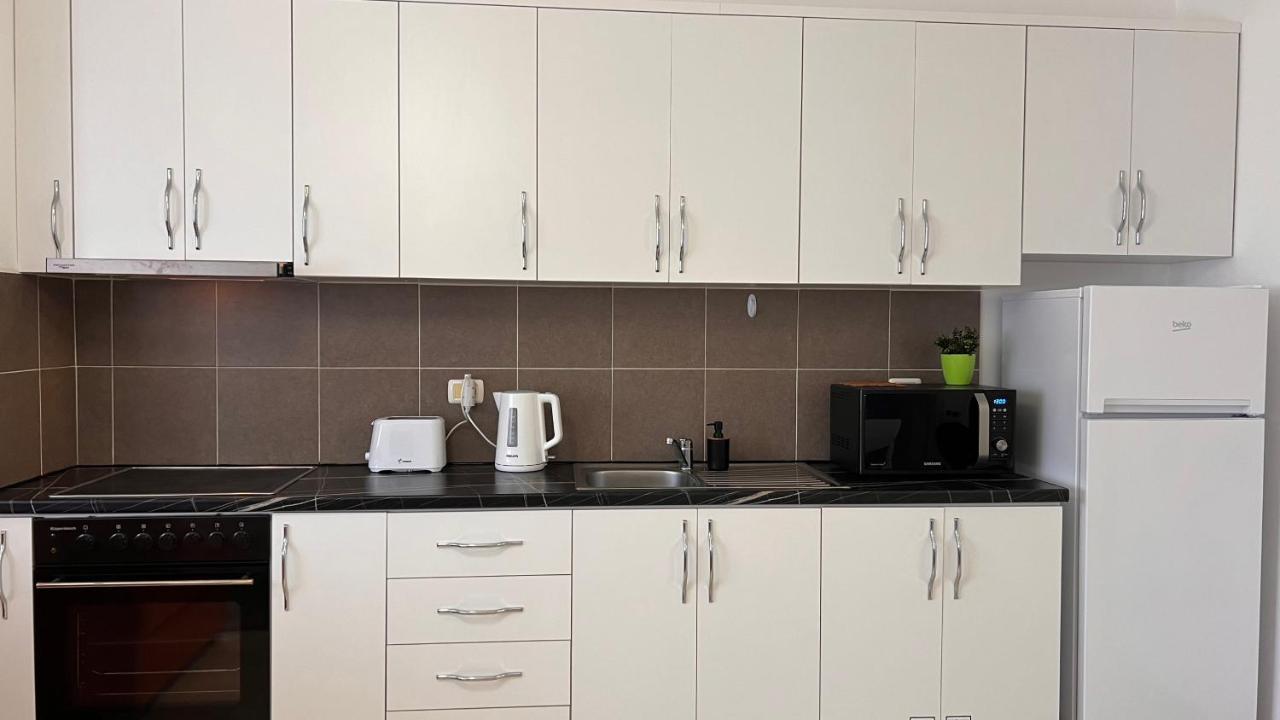 Danny Apartment Дуррес Экстерьер фото