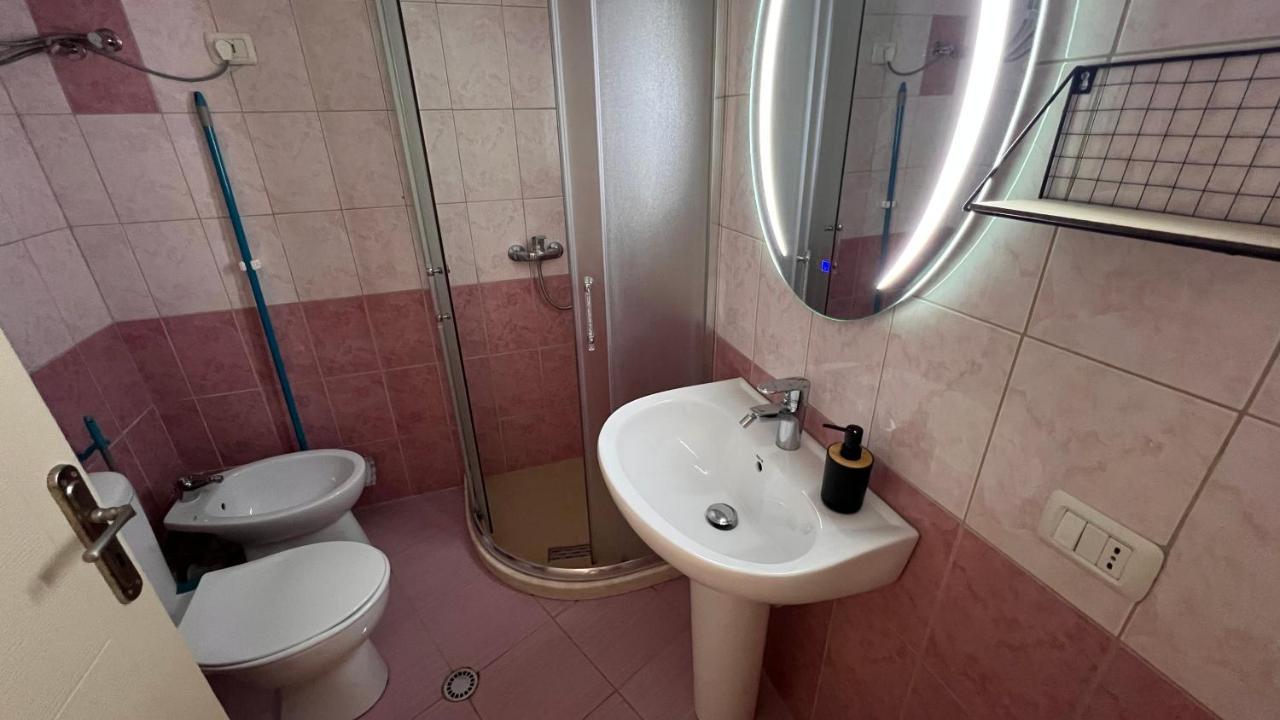 Danny Apartment Дуррес Экстерьер фото